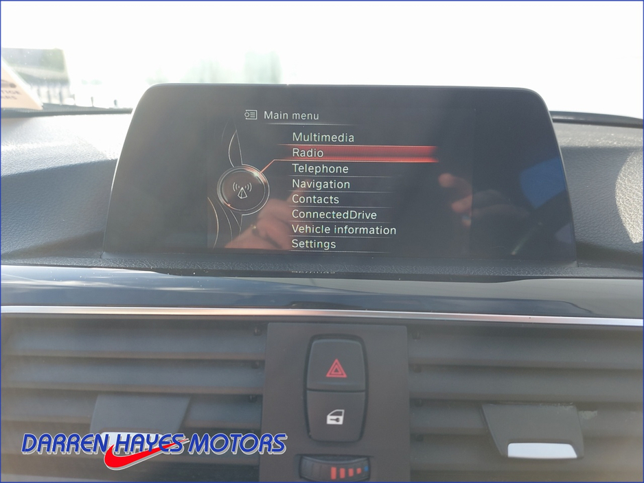 2016 BMW 3 Series - image 14