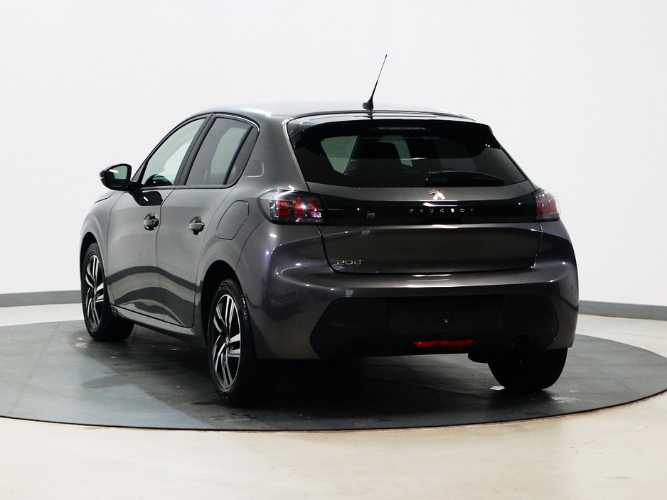 2023 Peugeot 208 - image 8