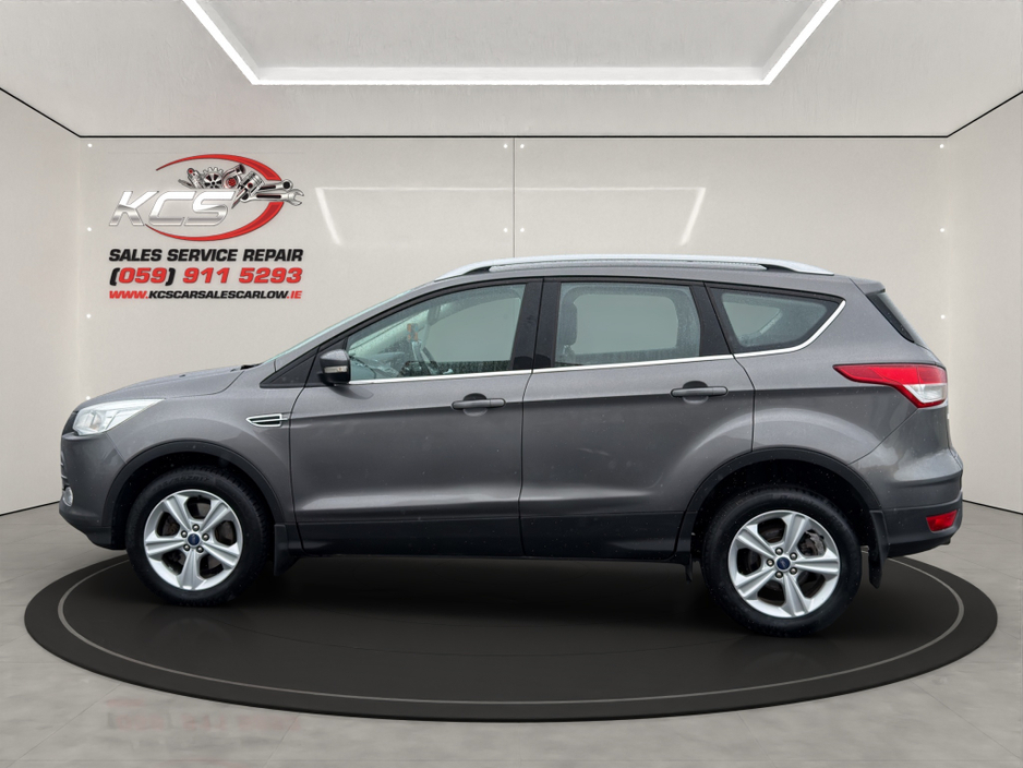 2015 Ford Kuga - image 2