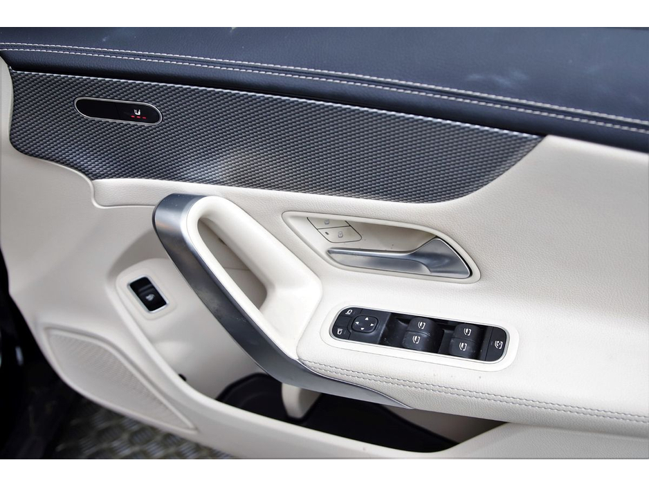 2020 Mercedes-Benz CLA Class - image 25