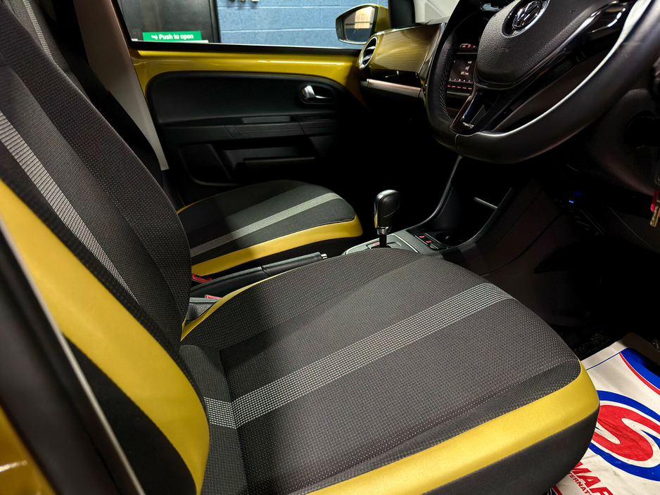 2017 Volkswagen up! 1.0 75BHP HIGH UP €11,650