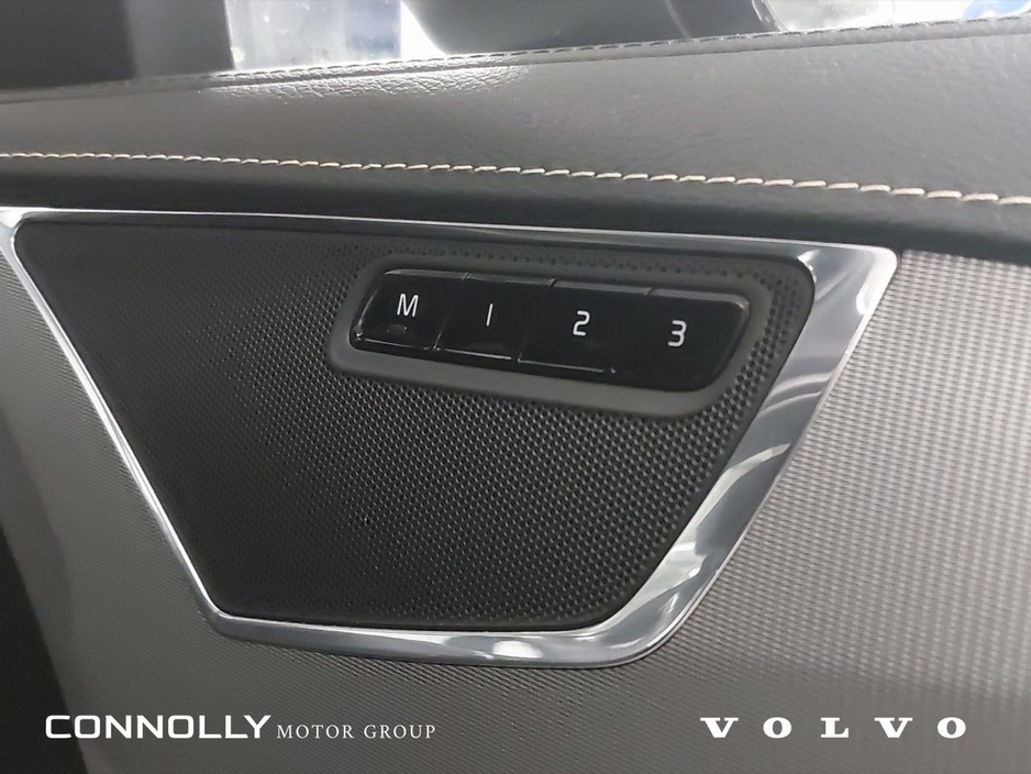 2020 Volvo XC90 B5 R-Design Auto €445pm €49,995