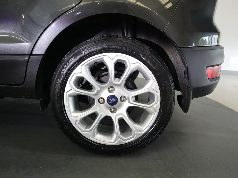 2021 Ford Ecosport - image 11