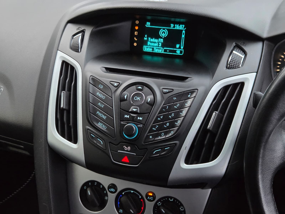 2014 Ford Focus 1.0 ECOBOOST ZETEC 100PS 5DR €6,250