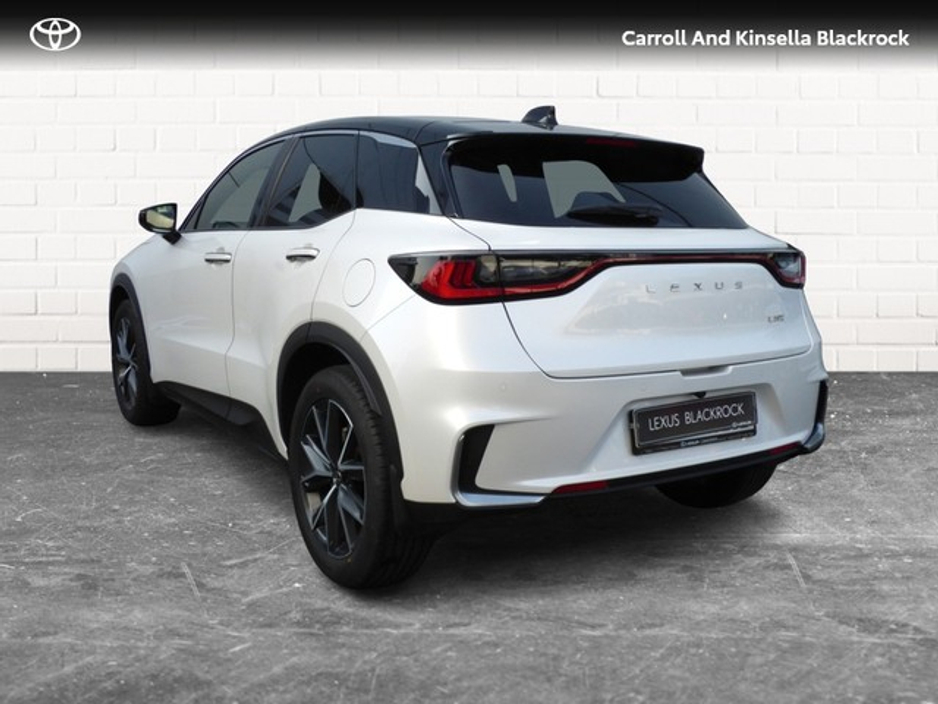 2025 Lexus LBX Hybrid Emotion €42,950