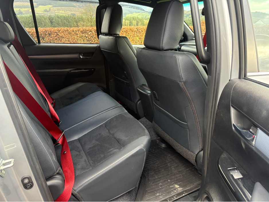 2025 Toyota Hilux 2.8 GR SPORT II