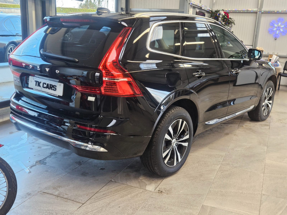 2022 Volvo XC60  €42,950