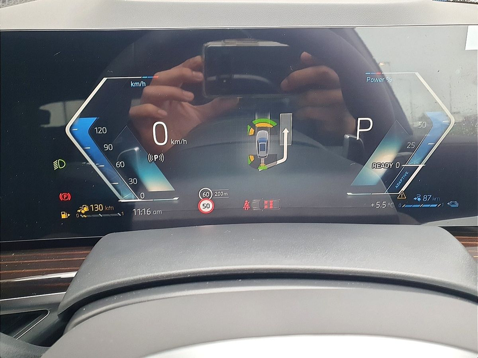 2026 BMW X5 - image 9