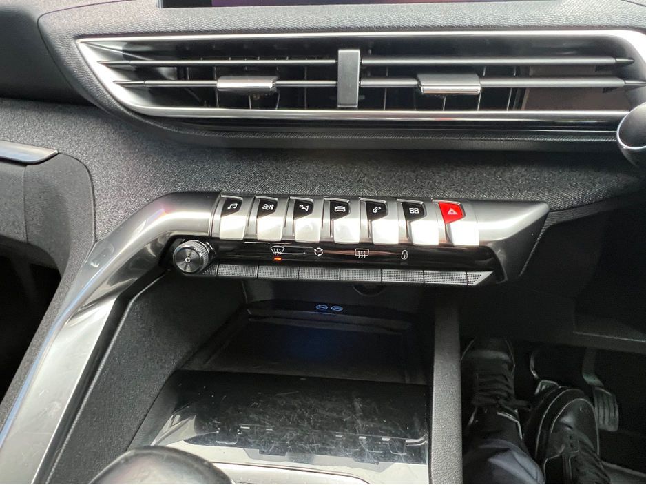 2019 Peugeot 3008 ALLURE 1.5 BLUE HDI 130 6 6.2 4DR €17,900