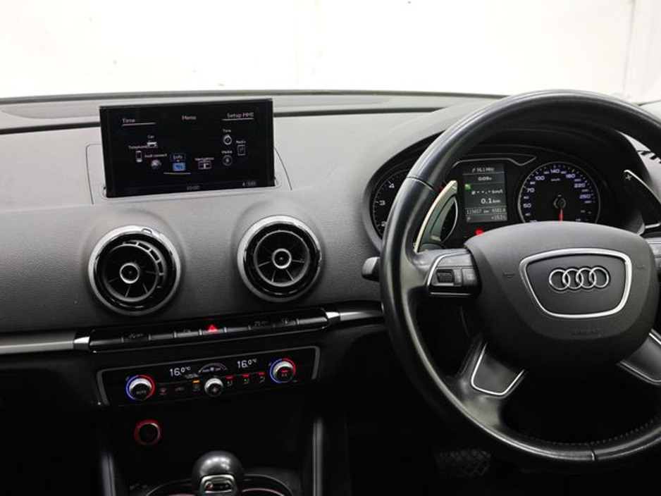 2015 Audi A3 - image 17