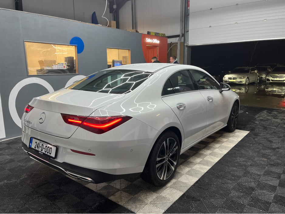 2024 Mercedes-Benz CLA Class 2024 MERCEDES-BENZ CLA200D 2.0 AUTOMATIC / CRUISE CONTROL / 360° PARKING CAMERA / ELECTRIC MEMORY & HEATED SEATS / PADDLE SHIFTERS / AMBIENT LIGHTS