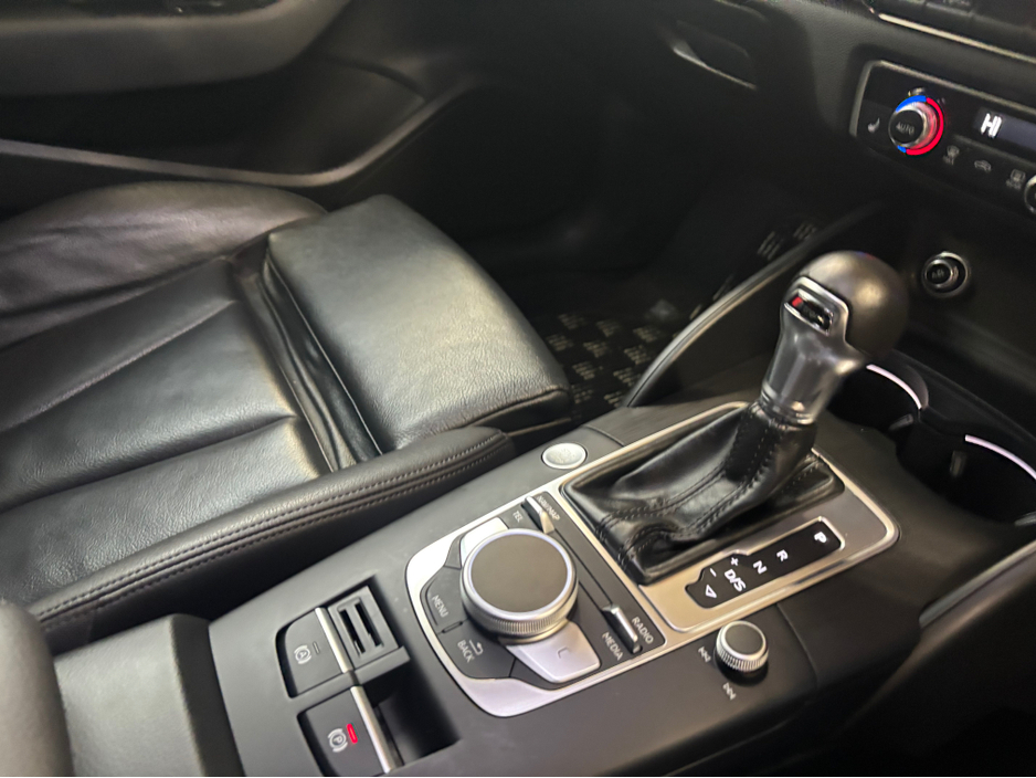 2017 Audi A3 - image 11