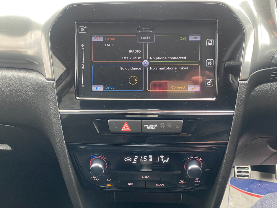 2018 Suzuki Vitara - image 14