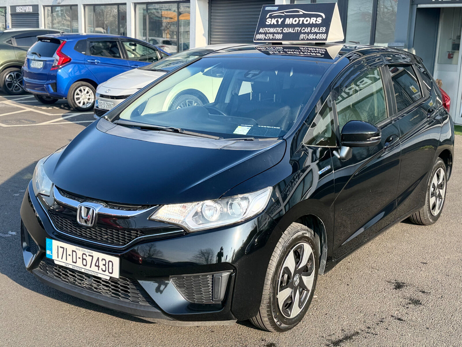 2017 Honda Jazz - image 3