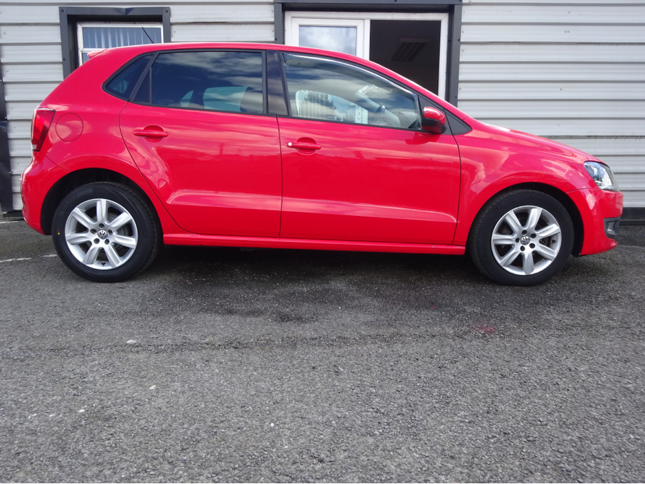 2012 Volkswagen Polo - image 8