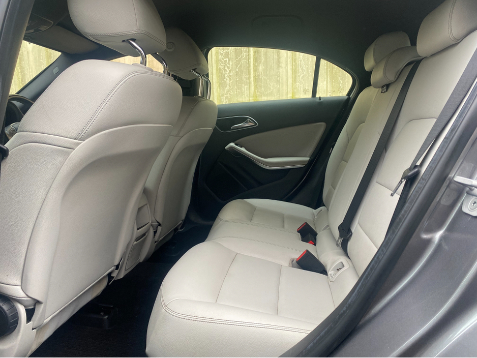 2015 Mercedes-Benz A Class 180 URBAN 5DR €12,999