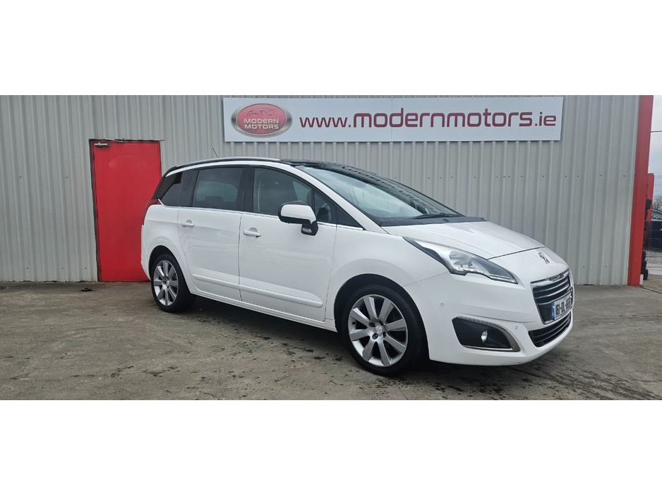 2016 Peugeot 5008 - image 6