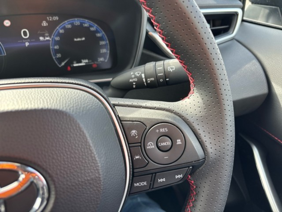 2025 Toyota Corolla - image 12