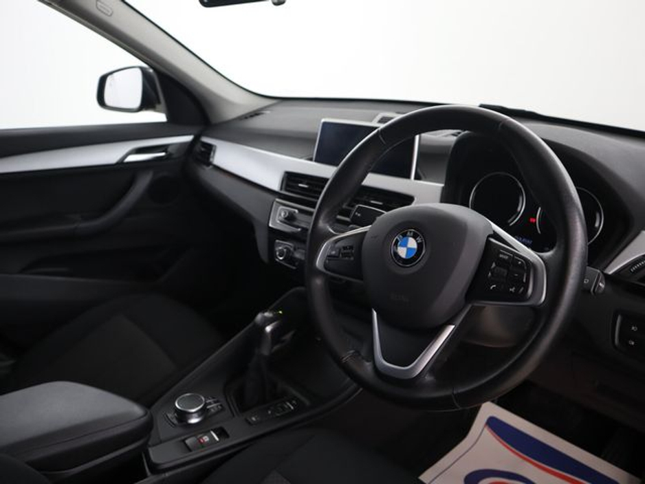 2019 BMW X1 - image 9