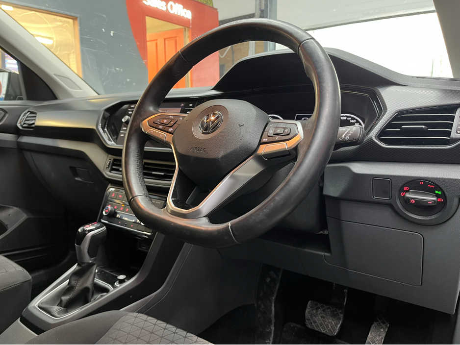 2020 Volkswagen T-Cross €21950! 2020 VOLKSWAGEN T-CROSS TSI FIRST 1.0 AUTOMATIC / CRUISE CONTROL / REVERSE CAMERA AND MORE €21,950