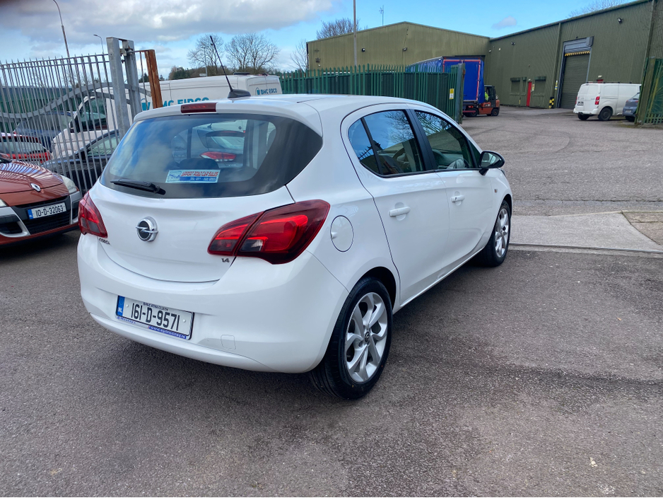 2016 Opel Corsa - image 7