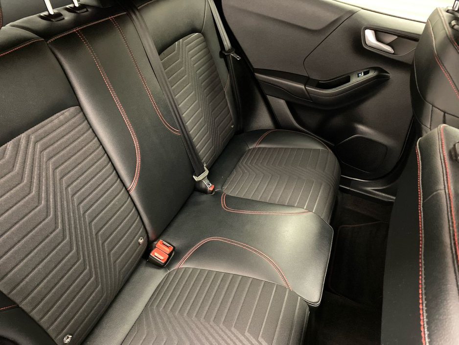 2023 Ford Puma - image 10