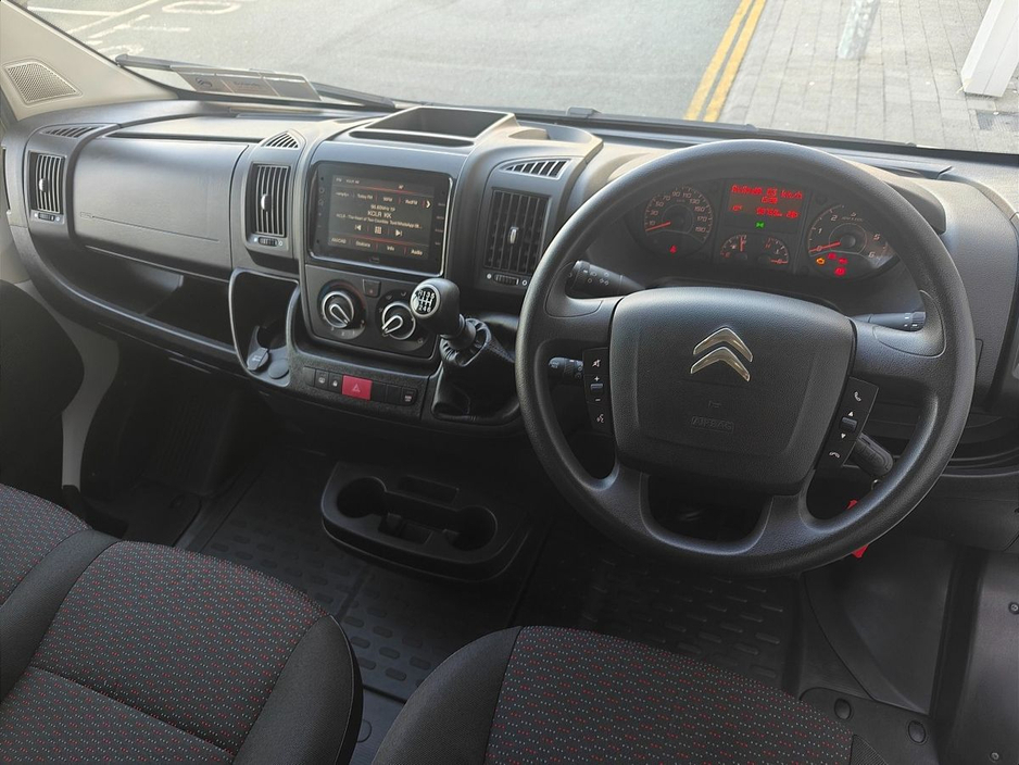 2023 Citroen Relay - image 4