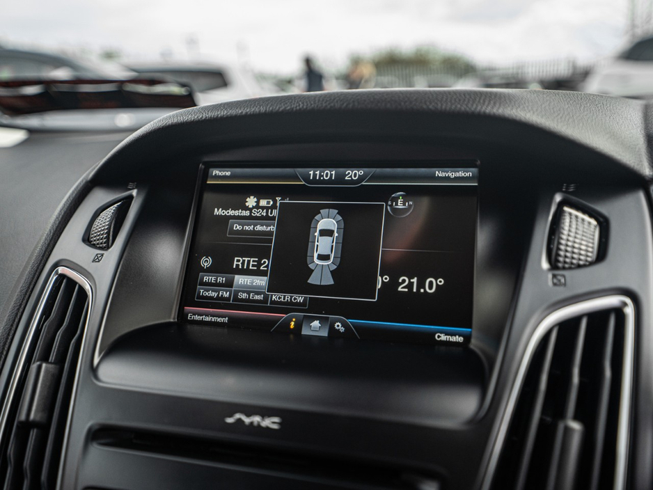 2016 Ford Focus - image 7