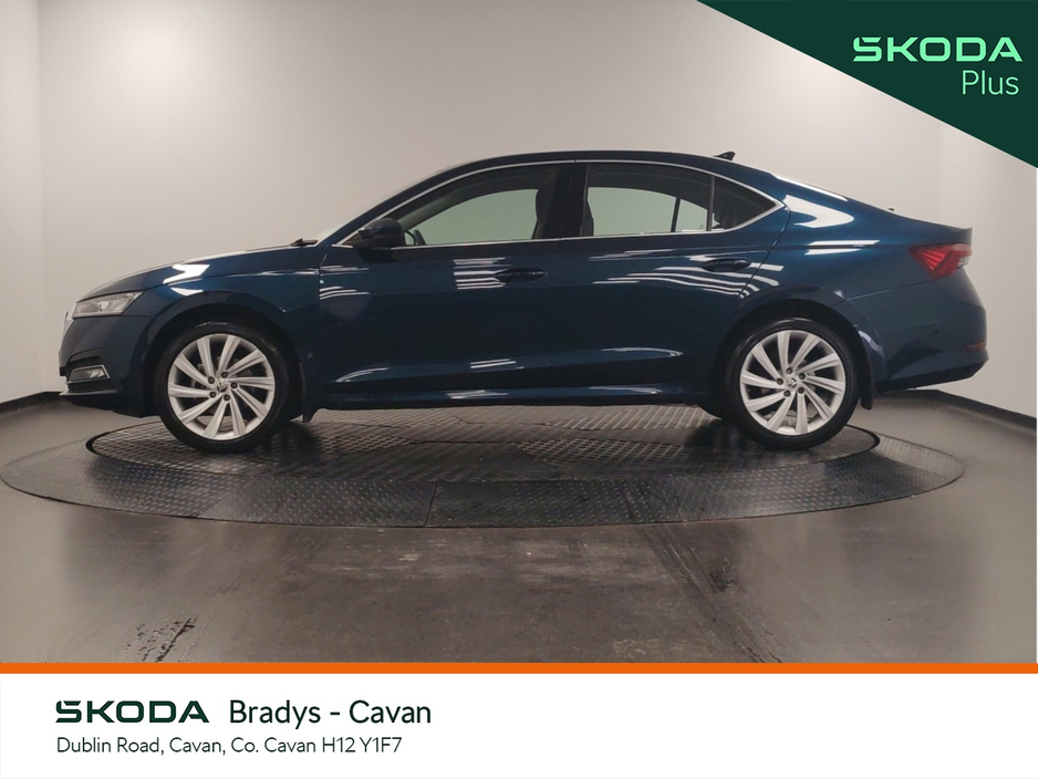 2023 Skoda Octavia - image 6