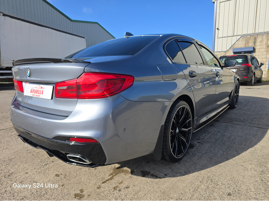 2018 BMW 5 Series - image 4