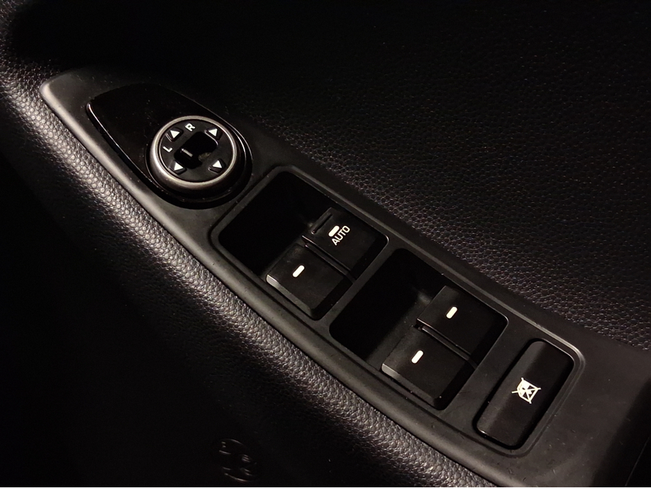 2016 Hyundai i20 DELUXE - LOW KLMS €10,995