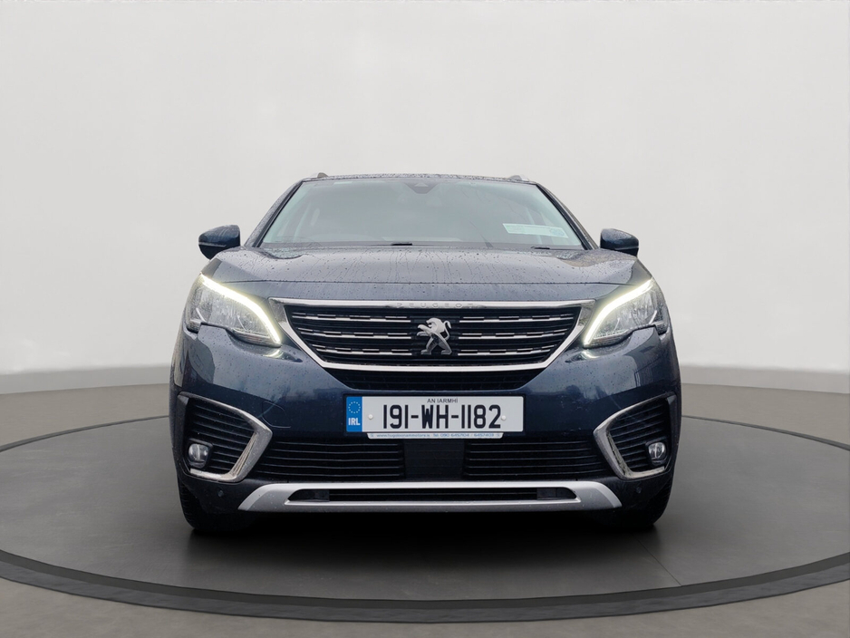 2019 Peugeot 5008 - image 6