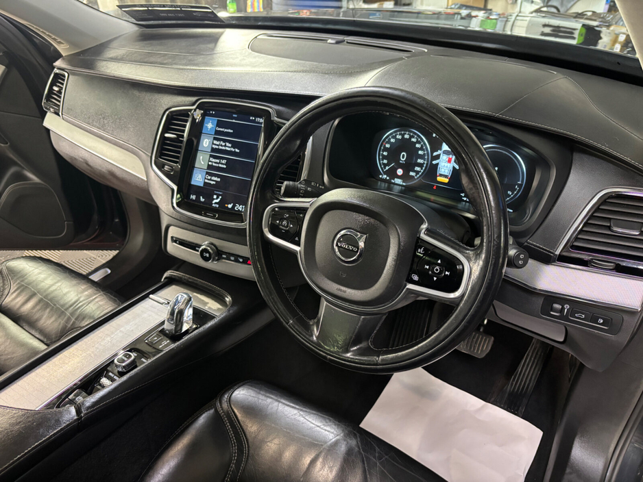 2017 Volvo XC90 - image 8