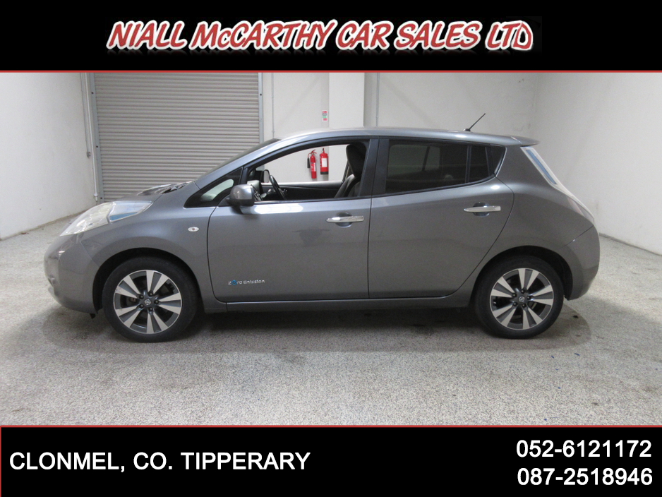 2015 Nissan Leaf - image 8