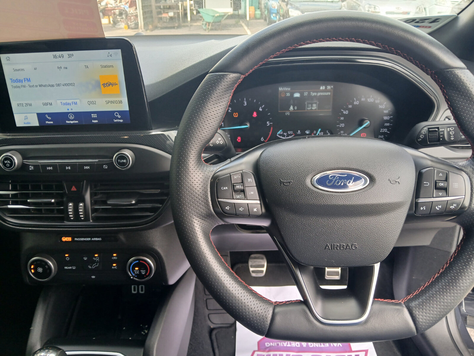 2021 Ford Focus - image 17