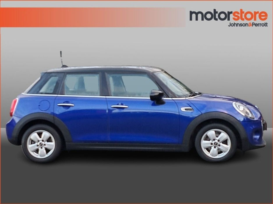 2020 MINI Hatch Cooper Classic Auto €21,900