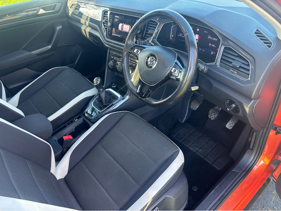 2019 Volkswagen T-Roc SPORT 2.0 TDI with pan roof €20,995