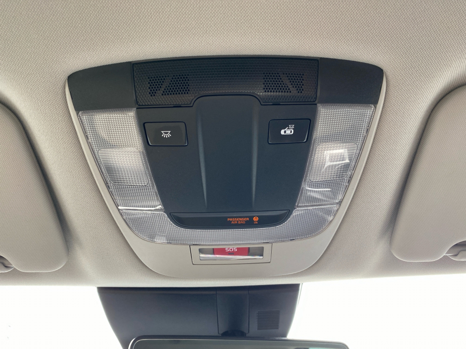 2022 Kia Sportage - image 25