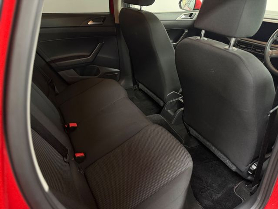 2018 Volkswagen Polo - image 13