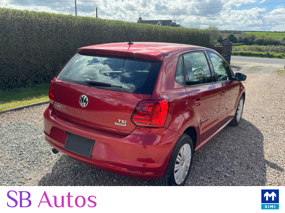 2015 Volkswagen Polo - image 6