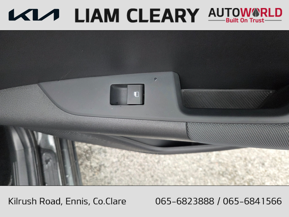 2023 Kia Niro - image 22