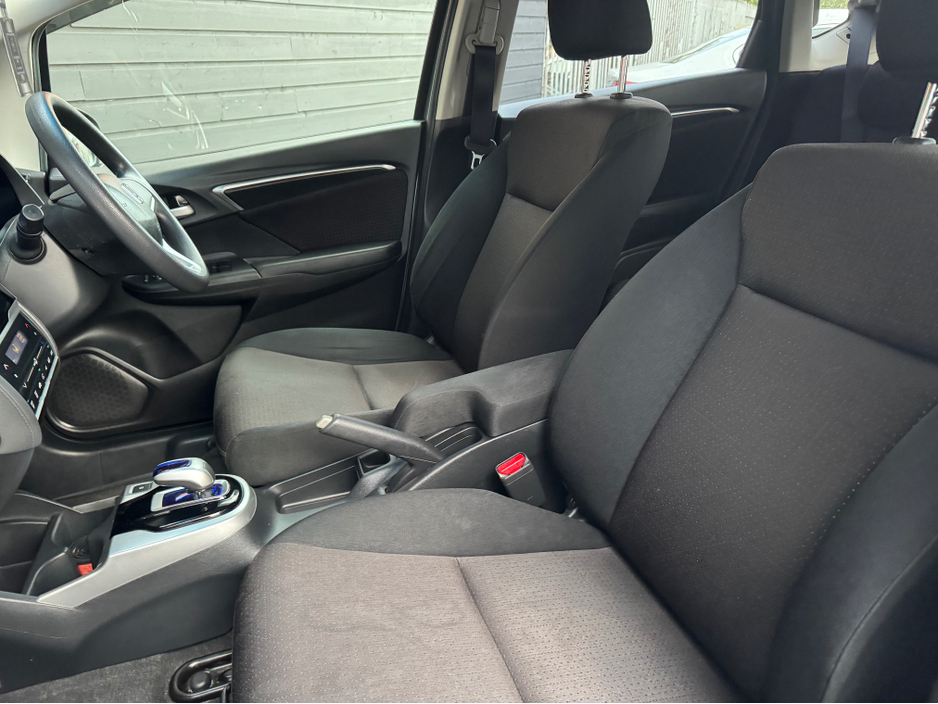 2013 Honda Fit - image 11