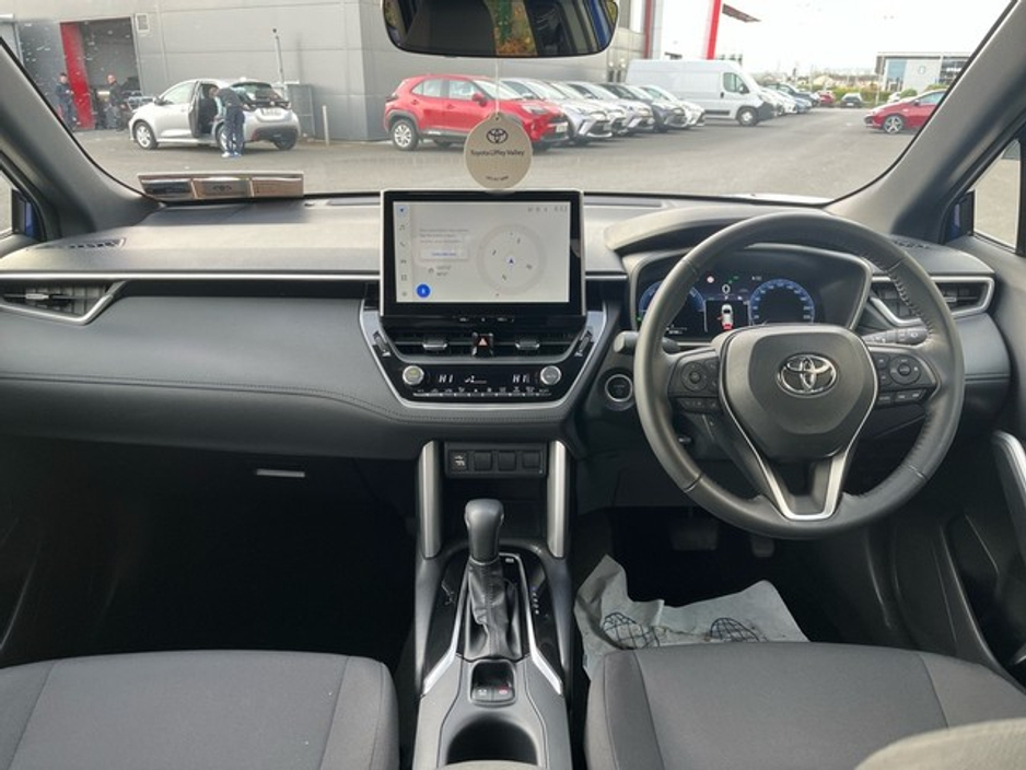 2023 Toyota Corolla Cross - image 8