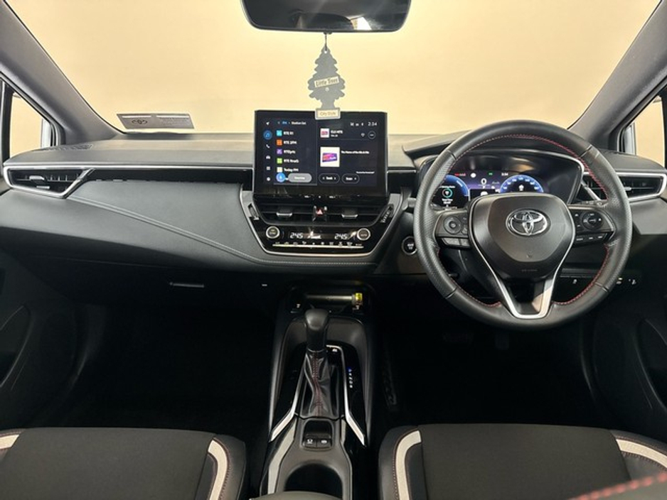 2024 Toyota Corolla - image 8