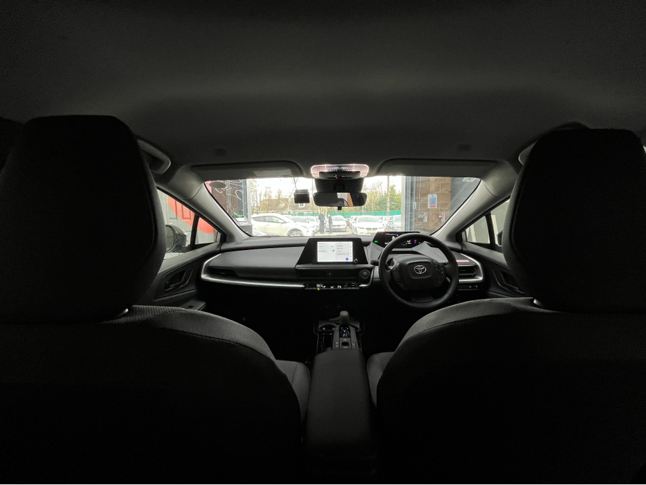 2025 Toyota Prius - image 12