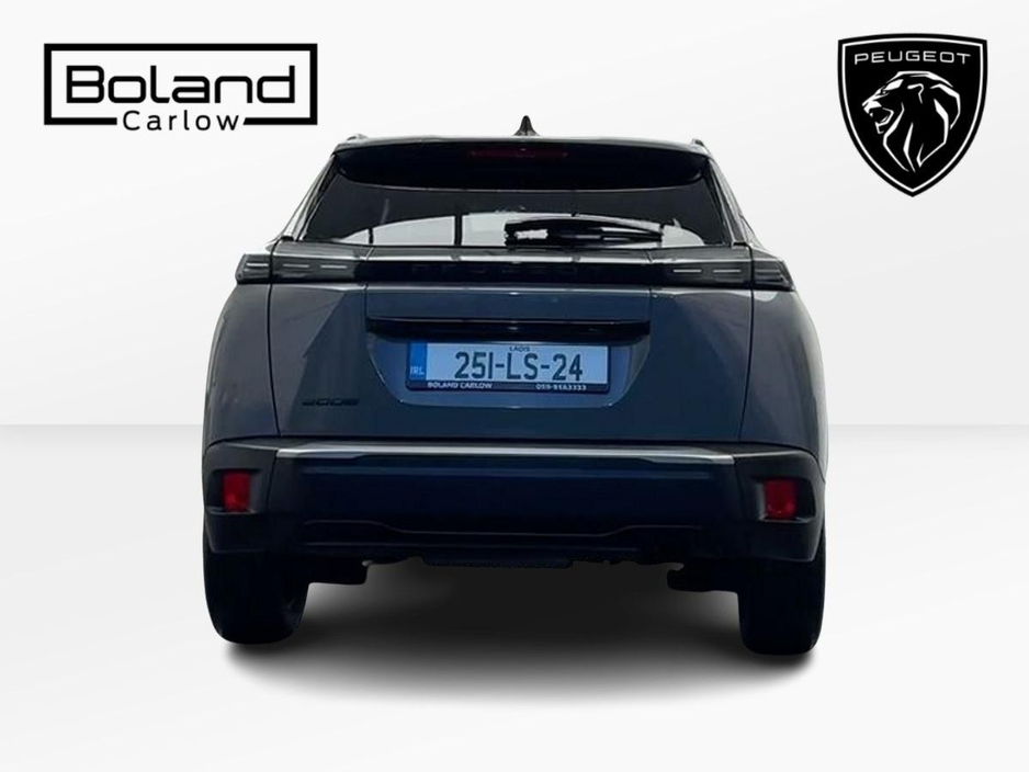 2025 Peugeot 2008 - image 12