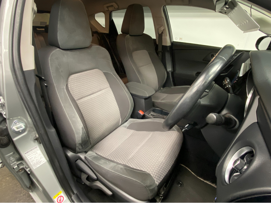 2018 Toyota Auris HYBRID LUNA SPORT@ WALTONS GARAGE RANELAGH €17,950