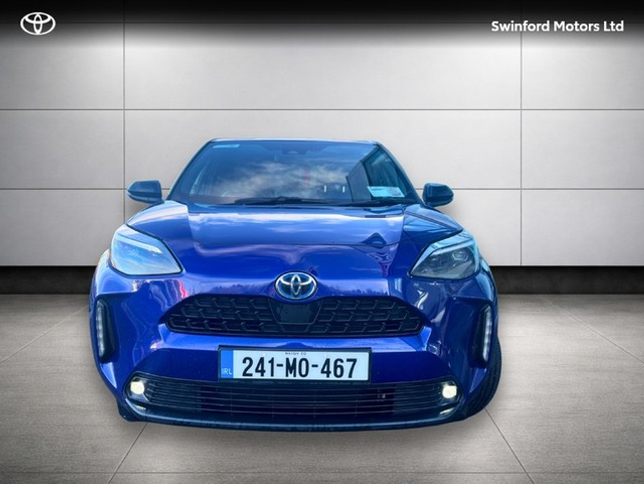 2024 Toyota Yaris Cross - image 5