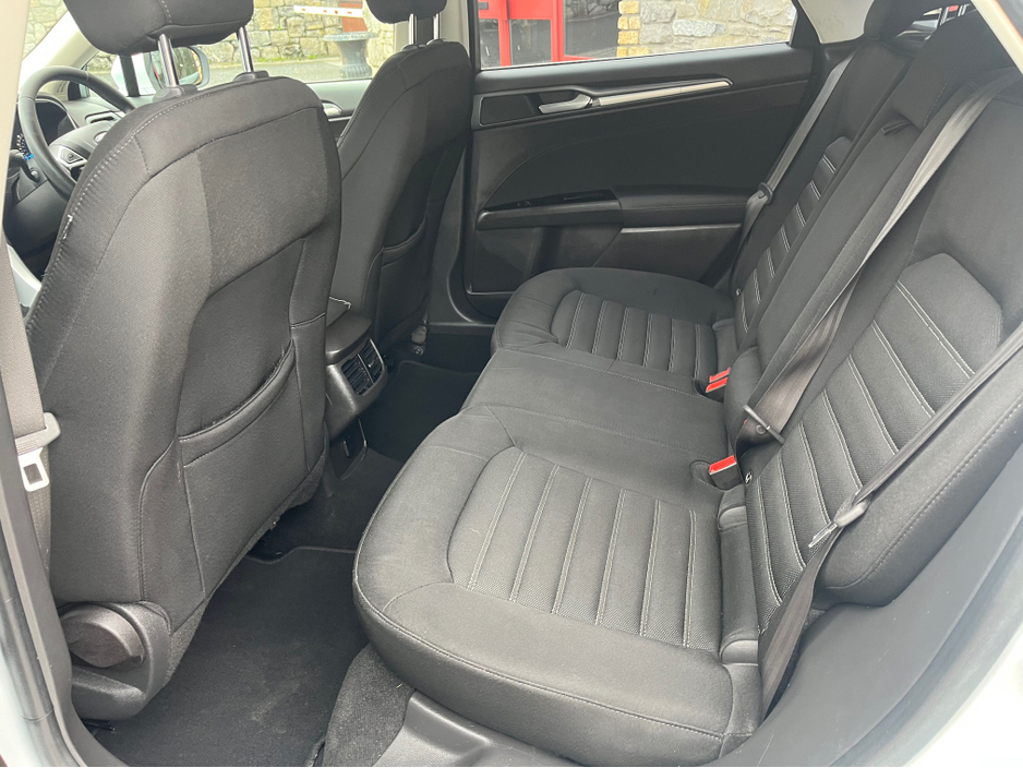 2017 Ford Mondeo 2.0 TDCI ZETEC ECO S/S 150PS 5DR