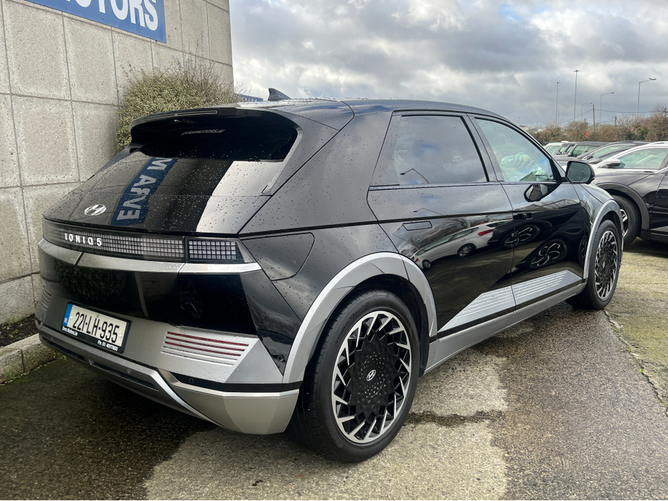 2022 Hyundai Ioniq 5 PREMIUM PLUS 73KWH EV //MASSIVE SPEC//BOSE SOUND SYSTEM//PANORAMIC GLASS ROOF//FULL LEATHER ELECTRIC HEATED/COOLED SEATS// €24,950